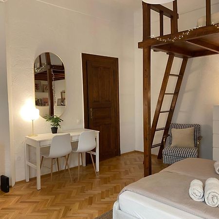 Romantic City Centre Flat - Alexandra Apartment Budapest Luaran gambar